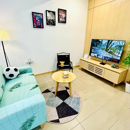Netflix-Seaview-Sunsetview-Puteribeach-Mutiara Beach Resort Melaka Tanjung Kling Exterior photo
