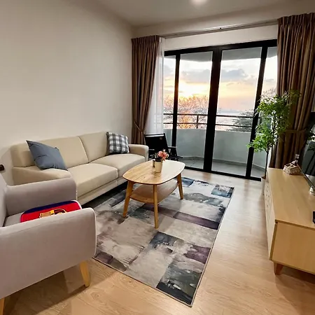 Netflix-Seaview-Sunsetview-Puteribeach-Mutiara Beach Resort Melaka Tanjung Kling Exterior photo