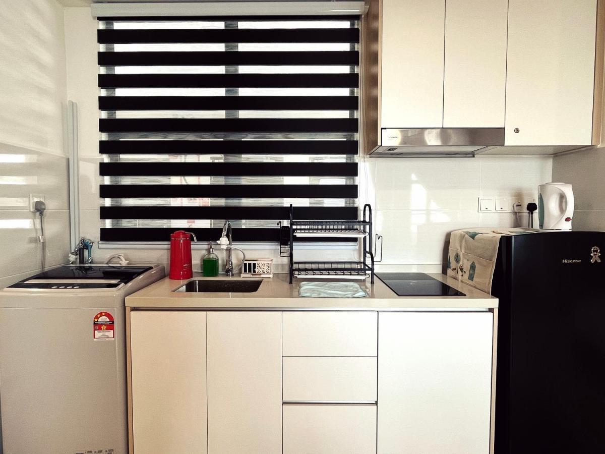 Apartment Netflix-seaview-sunsetview-puteribeach-mutiara Melaka