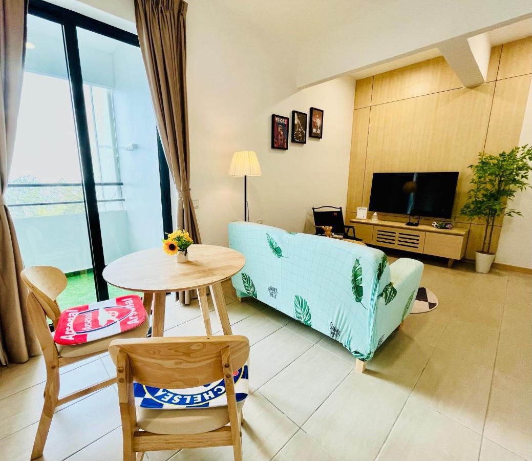 Netflix-seaview-sunsetview-puteribeach-mutiara Melaka * Tanjung Kling